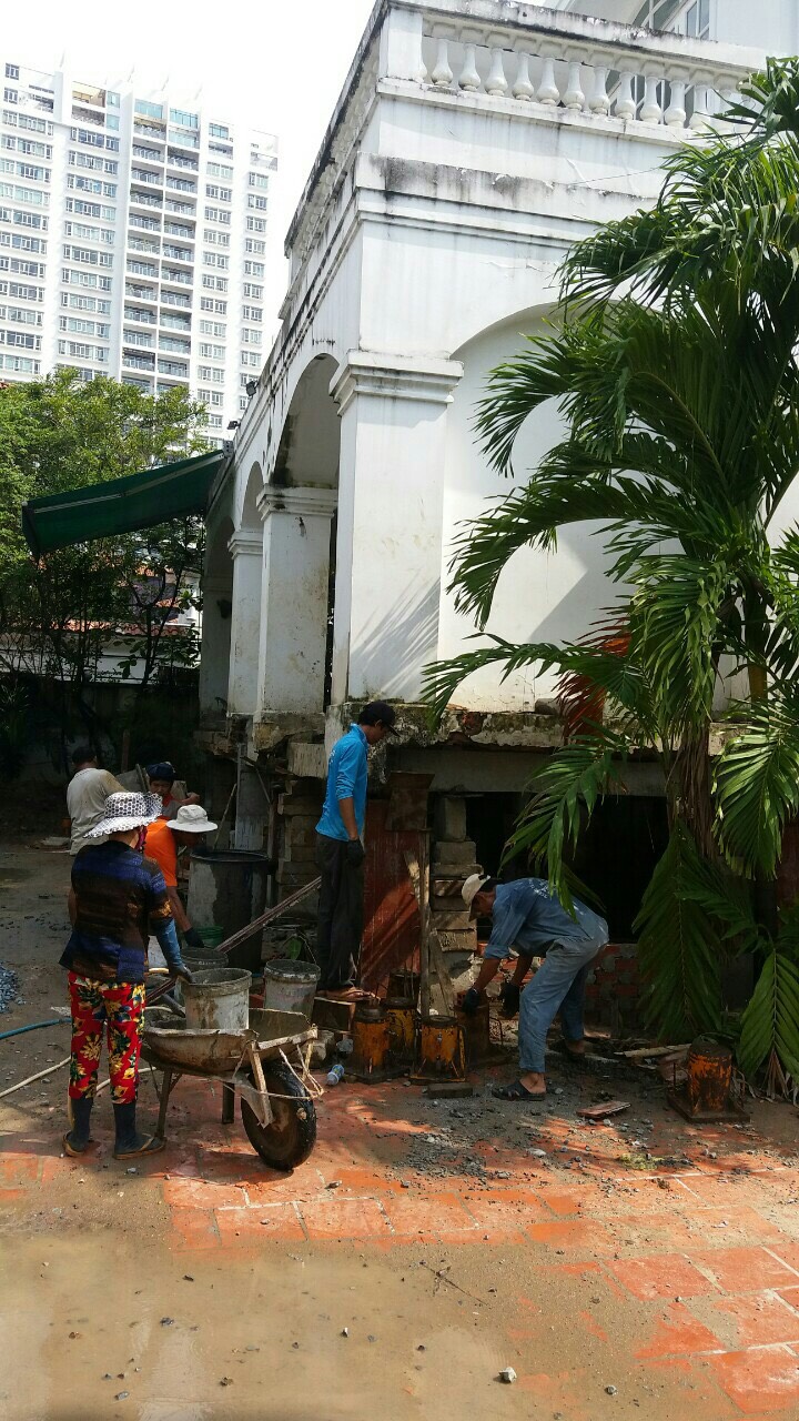 GIA CỐ MÓNG VÀ NÂNG NHÀ 2M Ở ĐÀ NẴNG